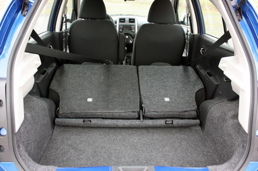  Nissan Micra 2015 года  (фото 37 из 37)